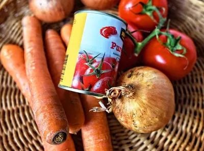 Lily Flame Christmas Spice Tin