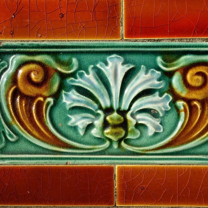how to remove wall tiles quickly