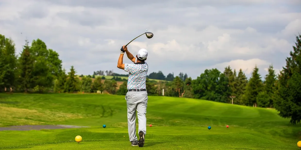 How Many Golf Clubs Can You Carry