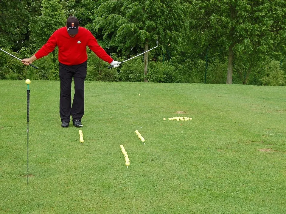 best spikeless golf shoes